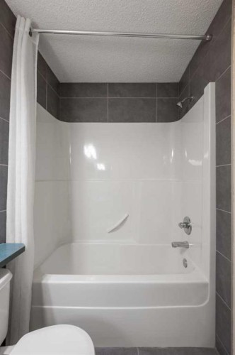 136 Auburn Bay Street Se, Calgary, AB 