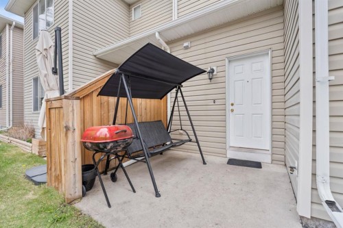 27 Bridleridge View Sw, Calgary, AB - Outdoor With Exterior