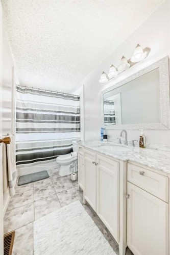 25-3745 Fonda Way Se, Calgary, AB - Indoor