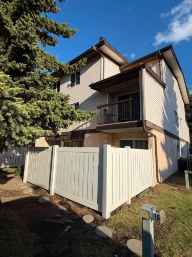 25-3745 Fonda Way SE Calgary, AB T2A 5W7