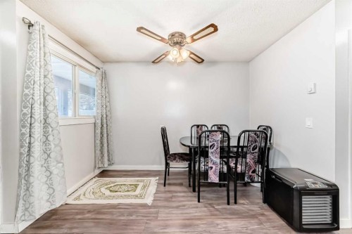 25-3745 Fonda Way Se, Calgary, AB - Indoor Photo Showing Other Room