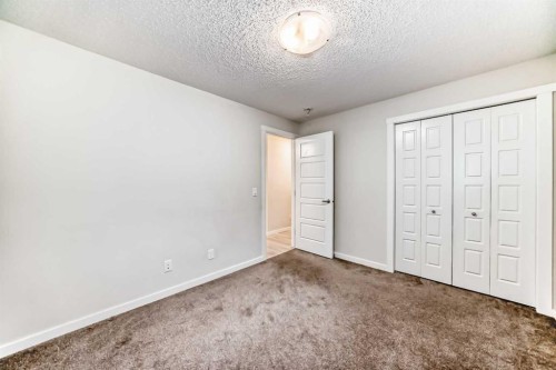 152 Cranbrook Square Se, Calgary, AB 