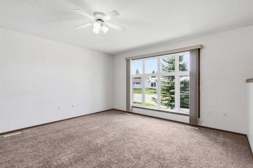 4425 55 Avenue, Olds, AB 