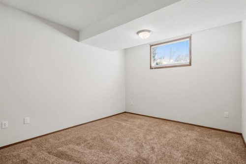 4425 55 Avenue, Olds, AB 