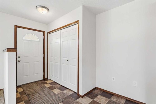 4425 55 Avenue, Olds, AB 