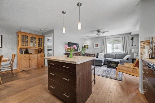 3312-279 Copperpond Common Se, Calgary, AB - Indoor Photo Showing Living Room