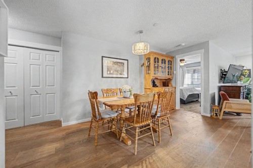 3312-279 Copperpond Common Se, Calgary, AB - Indoor Photo Showing Dining Room