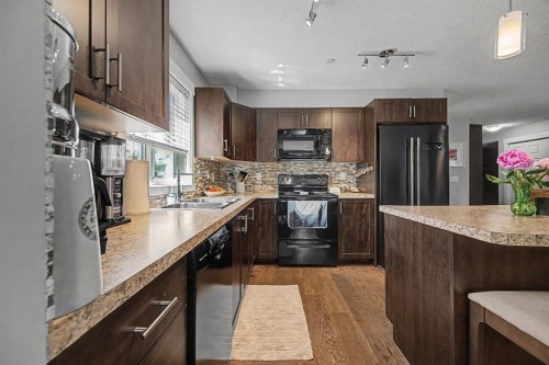 3312-279 Copperpond Common Se, Calgary, AB - Indoor Photo Showing Kitchen With Upgraded Kitchen