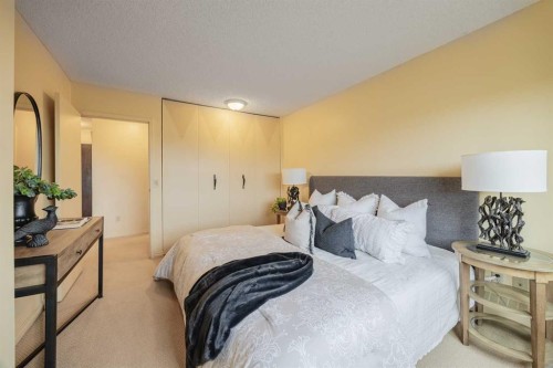 1003-80 Point Mckay Crescent Nw, Calgary, AB - Indoor Photo Showing Bedroom