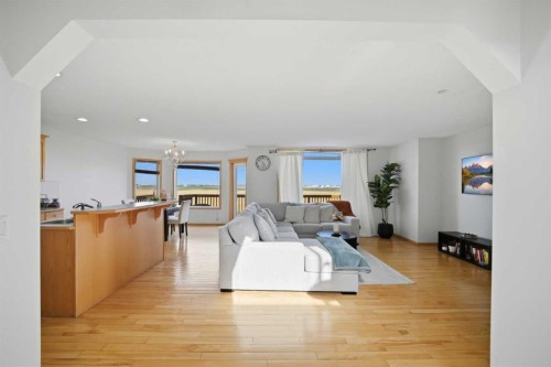 101 Coville Crescent Ne, Calgary, AB - Indoor Photo Showing Living Room