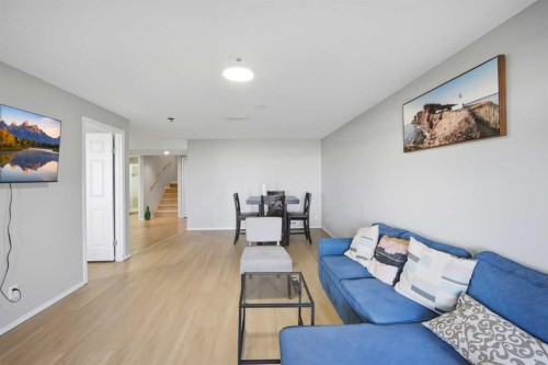 101 Coville Crescent Ne, Calgary, AB - Indoor