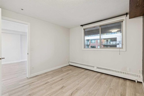 304-317 19 Avenue Sw, Calgary, AB - Indoor Photo Showing Other Room