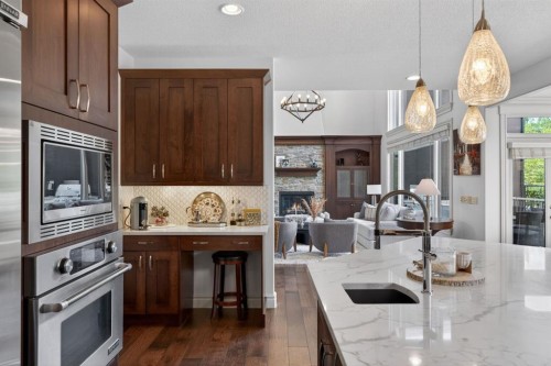 32 Aspen Meadows Manor Sw, Calgary, AB 