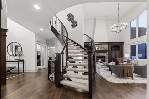 32 Aspen Meadows Manor Sw, Calgary, AB 