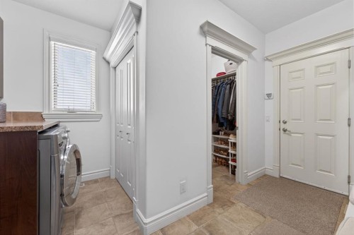 32 Aspen Meadows Manor Sw, Calgary, AB 