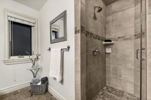 32 Aspen Meadows Manor Sw, Calgary, AB 