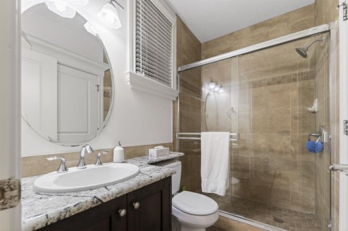 32 Aspen Meadows Manor Sw, Calgary, AB 