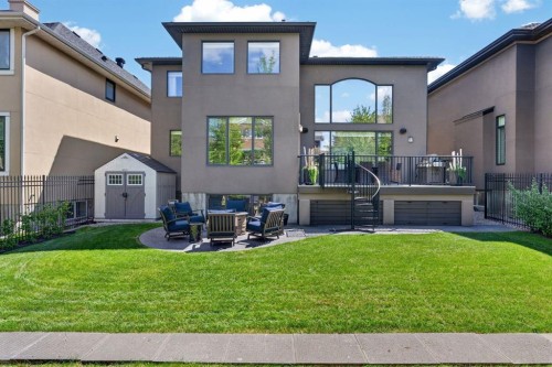32 Aspen Meadows Manor Sw, Calgary, AB 