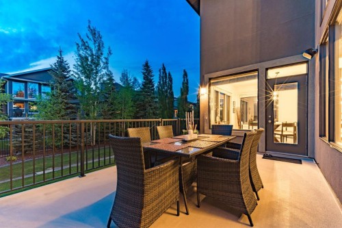 32 Aspen Meadows Manor Sw, Calgary, AB 