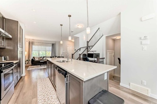 151 Copperpond Rise Se, Calgary, AB 