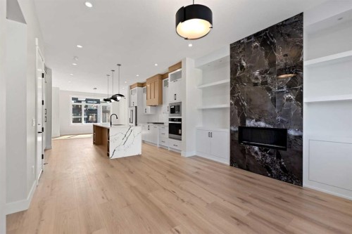 8106 47 Avenue Nw, Calgary, AB 
