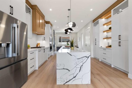 8106 47 Avenue Nw, Calgary, AB 