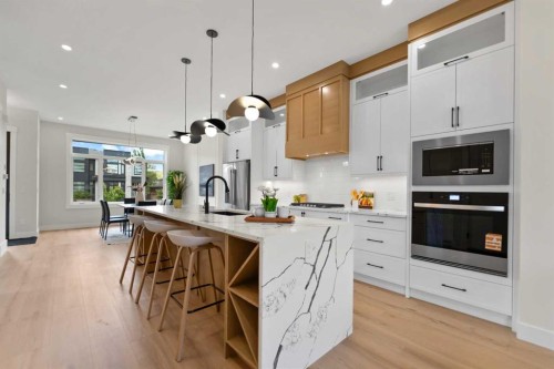 8106 47 Avenue Nw, Calgary, AB 
