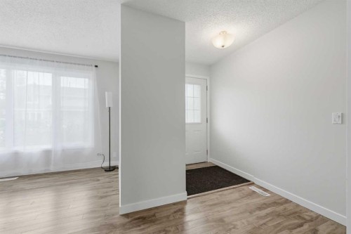 36 Falconer Terrace Ne, Calgary, AB 