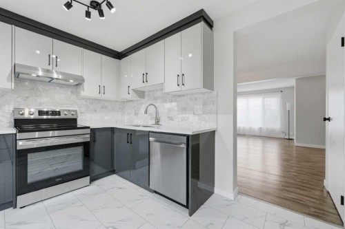36 Falconer Terrace Ne, Calgary, AB 