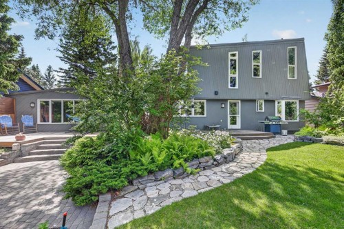 8932 Baylor Crescent Sw, Calgary, AB 