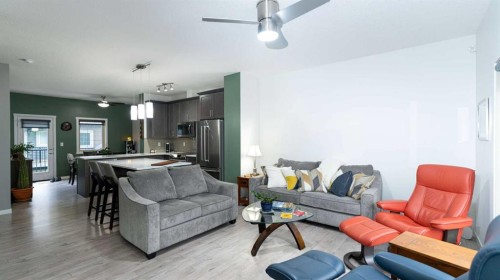340 Legacy Point Se, Calgary, AB - Indoor Photo Showing Living Room