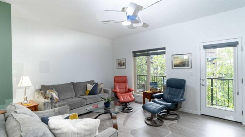 340 Legacy Point Se, Calgary, AB - Indoor Photo Showing Living Room