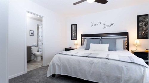 340 Legacy Point Se, Calgary, AB - Indoor Photo Showing Bedroom