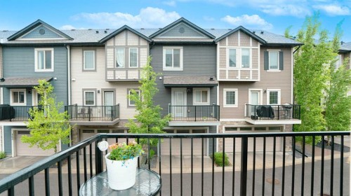 340 Legacy Point Se, Calgary, AB - Outdoor With Facade