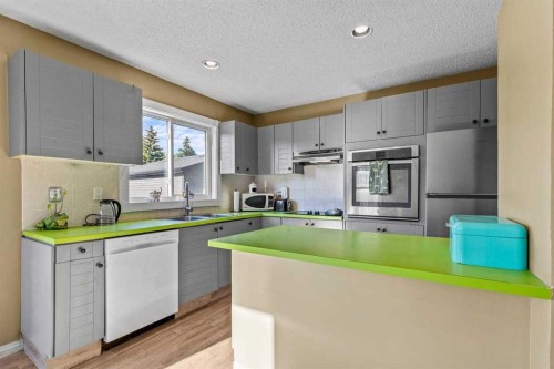 34 Elk Hill Se, Airdrie, AB 