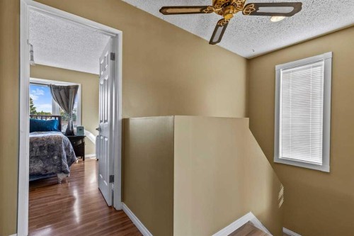 34 Elk Hill Se, Airdrie, AB 