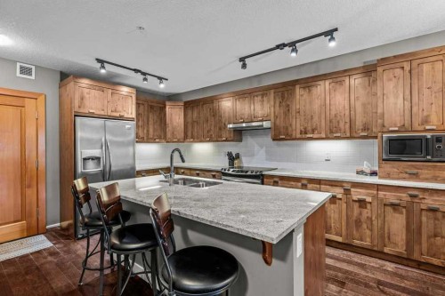 105-106 Stewart Creek Landing, Canmore, AB 