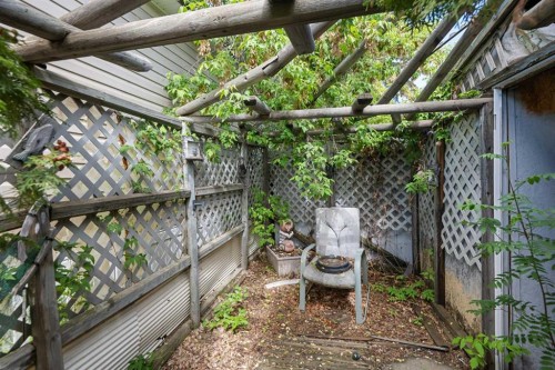 461-3223 83 Street Nw, Calgary, AB 