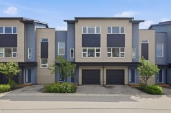 220 Covecreek Circle NE Calgary, AB T3K 0W6