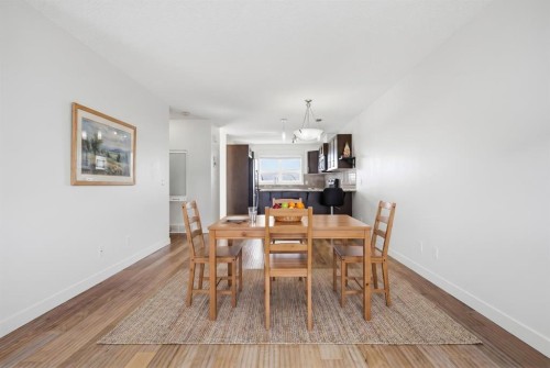 220 Covecreek Circle Ne, Calgary, AB 