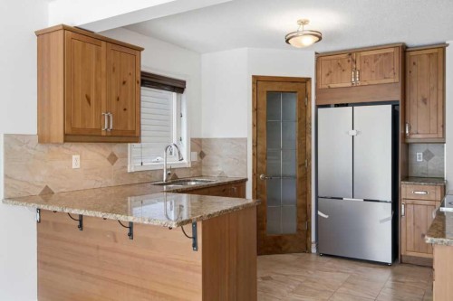 690 Coventry Drive Ne, Calgary, AB 