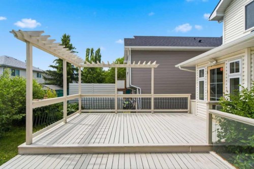 690 Coventry Drive Ne, Calgary, AB 