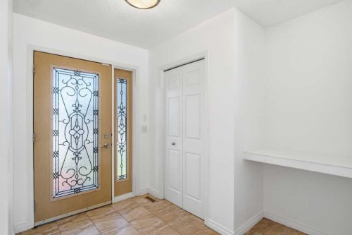 690 Coventry Drive Ne, Calgary, AB 