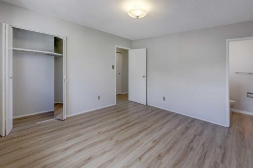 9 Maple Leaf Road, Strathmore, AB 