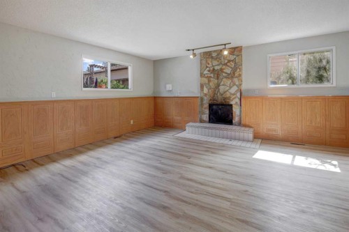 9 Maple Leaf Road, Strathmore, AB 
