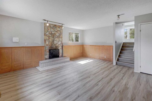 9 Maple Leaf Road, Strathmore, AB 