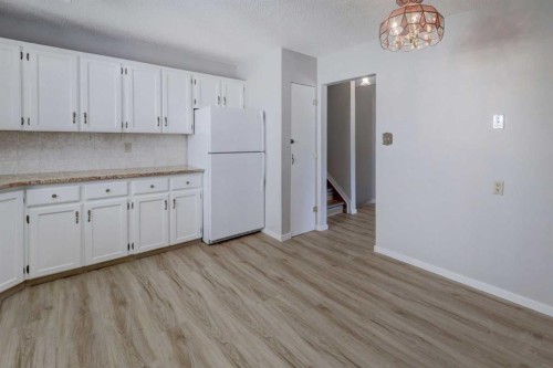 9 Maple Leaf Road, Strathmore, AB 