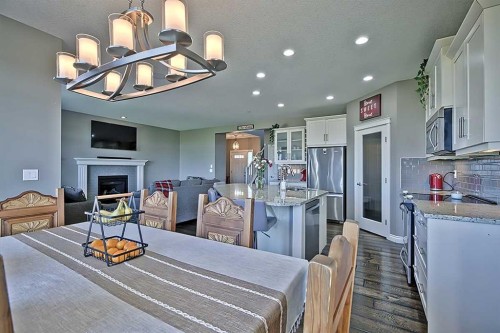 732 Hampton Hills Drive Ne, High River, AB - Indoor Photo Showing Other Room