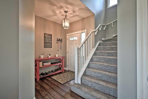 732 Hampton Hills Drive Ne, High River, AB - Indoor Photo Showing Other Room