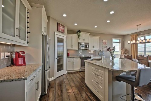 732 Hampton Hills Drive Ne, High River, AB - Indoor Photo Showing Kitchen With Stainless Steel Kitchen With Upgraded Kitchen